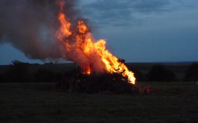 Cerne Giant beacon
