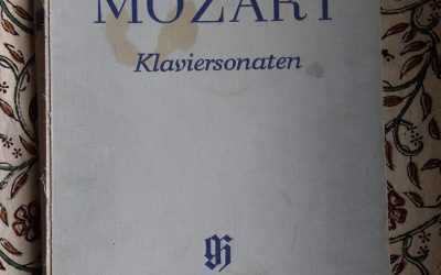 Exploring the Shelves, 8: Mozart’s piano sonatas